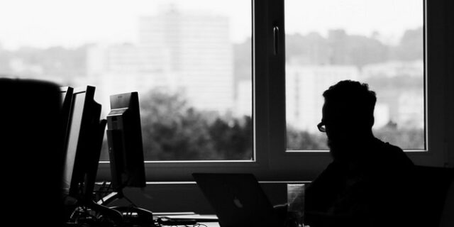 Γιατί είναι πιο παραγωγικό να δουλεύεις εξάωρο