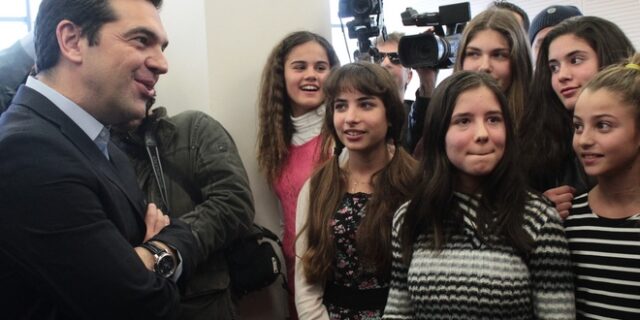 Τσίπρας για σχολικά γεύματα: “Ανίκανο το επιτελικό κράτος, όταν πρόκειται για κοινωνικές παροχές”