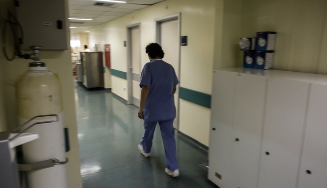 Ακούσια νοσηλεία: Γιατί στην Ελλάδα έχει γίνει κανόνας