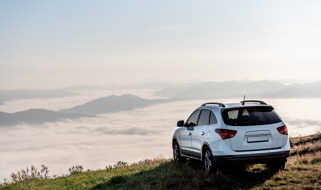 Οι μισές πωλήσεις είναι SUV – Ραγδαία αύξηση στα υβριδικά