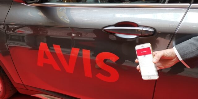 AVIS: Ξεκινά στην Ελλάδα την ενοικίαση αυτοκινήτου με το λεπτό – Πόσο θα κοστίζει