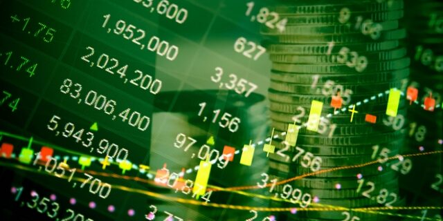 Bloomberg: “Βλέπει” αρνητικά επιτόκια για την Ελλάδα