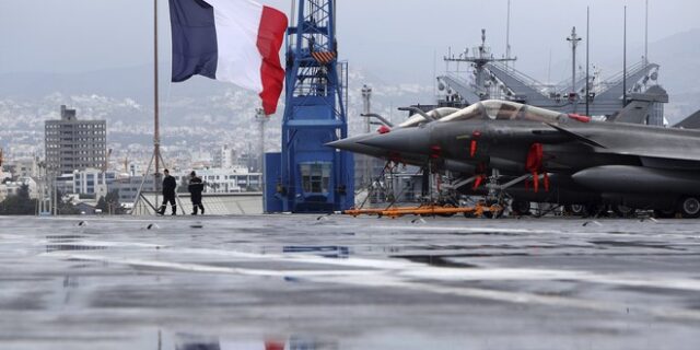 Στο λιμάνι της Λεμεσού το “Σαρλ Ντε Γκωλ” – Εντυπωσιακές φωτογραφίες