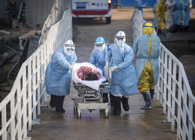Κοροναϊός: Πέθανε ο Κινέζος γιατρός που είχε προειδοποιήσει για τον ιό