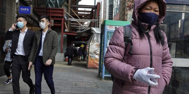 Κοροναϊός: Σχεδόν 1.900 νεκροί –  “Ψυχραιμία” συνιστά ο ΠΟΥ