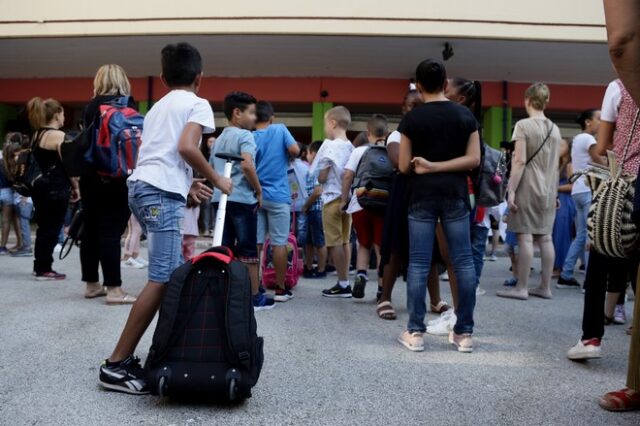 Σχολεία: Χωρίς μάσκες και τεστ η επιστροφή των μαθητών