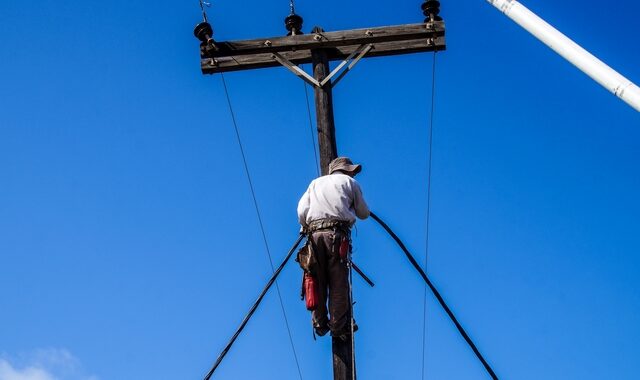 Σέρρες: Πυροβόλησε κατά υπαλλήλων του ΔΕΔΔΗΕ που πήγαν για έλεγχο