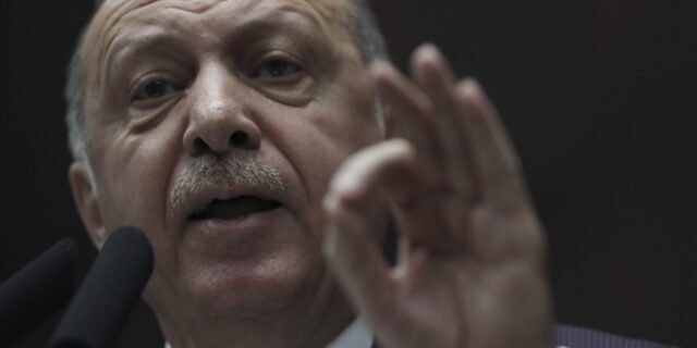 Ερντογάν: “Θα χτυπάμε τις συριακές δυνάμεις όπου τις συναντάμε”