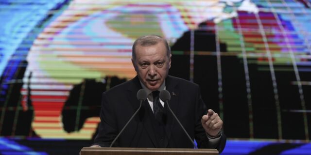 Ο Ερντογάν μετράει νεκρούς στη Λιβύη