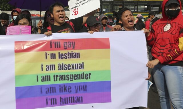 Ινδονησία: Απαγόρευση της ομοφυλοφιλίας και στρατόπεδα “αποκατάστασης”