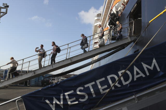 Κοροναϊός: 83χρονη που επέβαινε στο κρουαζιερόπλοιο Westerdam βρέθηκε θετική στον ιό