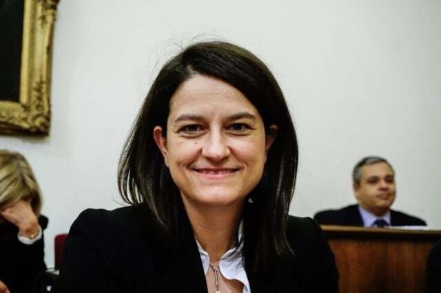 Κορονοϊός: Την εξ αποστάσεως εκπαίδευση ενεργοποιεί το υπουργείο Παιδείας