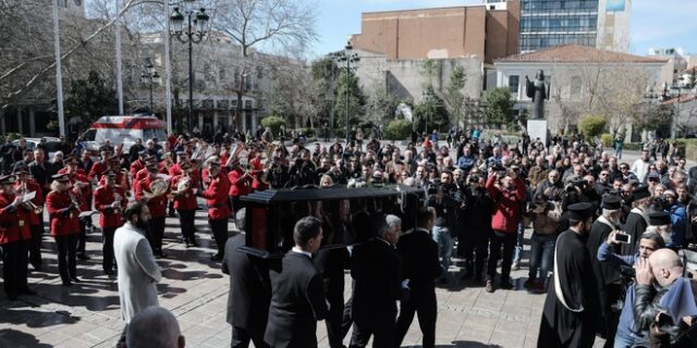 Κώστας Βουτσάς: Ράγισαν καρδιές στο τελευταίο αντίο