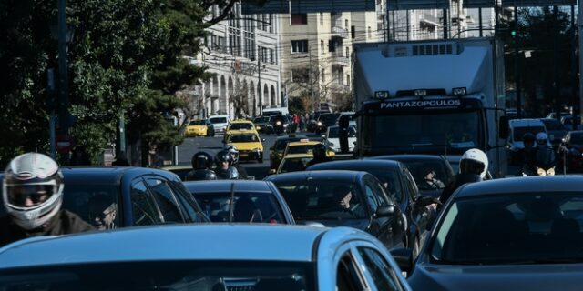 Κίνηση στους δρόμους: Πού παρατηρείται μποτιλιάρισμα – LIVE ΧΑΡΤΗΣ