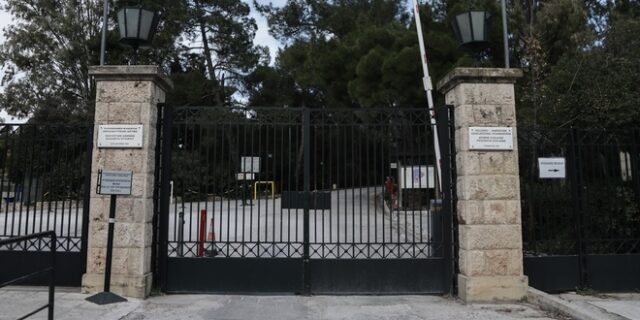 Κορονοϊός: Το Κολλέγιο Αθηνών ναυλώνει πτήση για την επιστροφή των μαθητών από το Λονδίνο