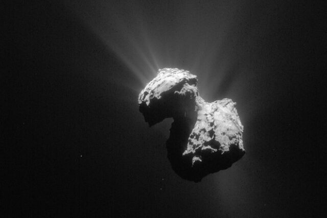 Κοσμικός χαμαιλέοντας: Κομήτης διαπιστώθηκε ότι αλλάζει χρώματα