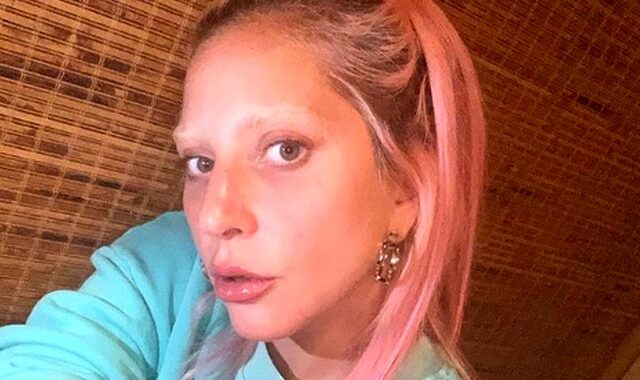 Lady Gaga: Κάπνιζε 40 τσιγάρα τη μέρα και το έκοψε “μαχαίρι”