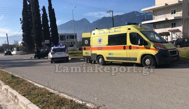 Λαμία: Παραβίασε stop και εμβόλισε διερχόμενο ΙΧ