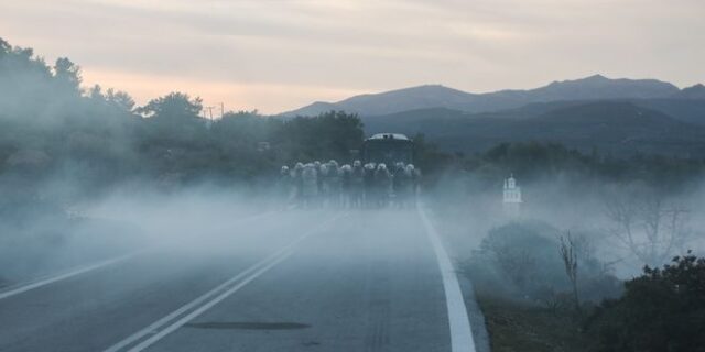 Μεταναστευτικό: Συνεχίζονται οι εργασίες για τις νέες δομές σε Λέσβο και Χίο εν μέσω εντάσεων