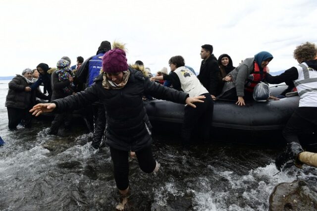 Τέλος στη δράση ευρωπαϊκών ΜΚΟ που διευκόλυναν την διακίνηση μεταναστών από την Τουρκία στη Λέσβο