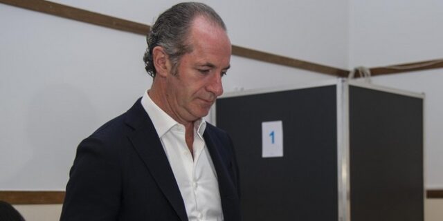 Βένετο: Απολογία περιφερειάρχη για τη δήλωση πως “Οι Κινέζοι τρώνε ζωντανά ποντίκια”
