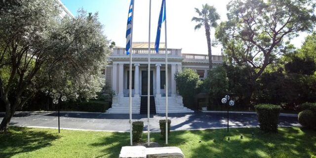 Σύσκεψη για το μεταναστευτικό στο Μέγαρο Μαξίμου