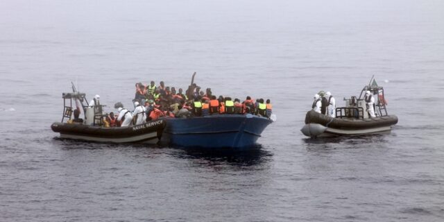 Μπανγκλαντές: 14 νεκροί σε ναυάγιο με πρόσφυγες