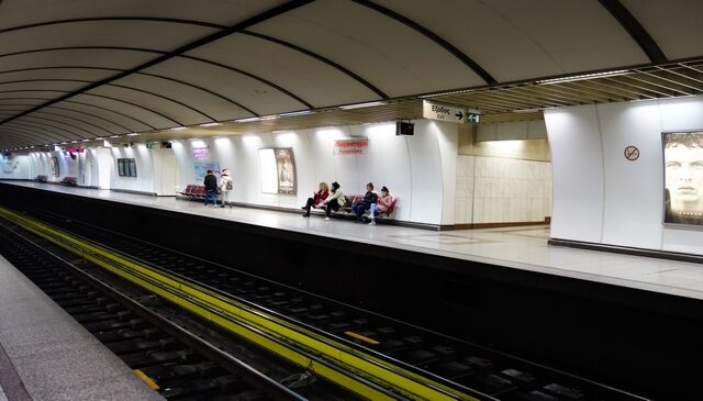 Κορονοϊός: Μέτρα πρόληψης σε μετρό, λεωφορεία, τρόλεϊ και τραμ