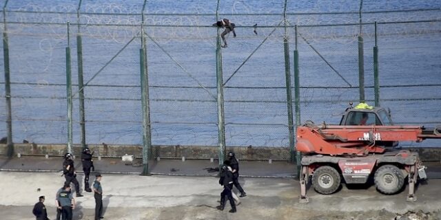 ΕΔΔΑ: “Ναι” σε μαζικές απελάσεις μεταναστών που εισέρχονται παράτυπα στην Ευρώπη