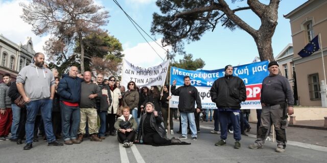 Μυτιλήνη: Συνεχίζεται και την Πέμπτη η γενική απεργία