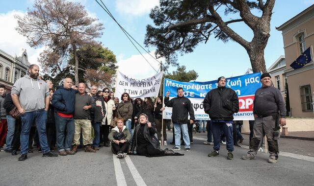 Μυτιλήνη: Συνεχίζεται και την Πέμπτη η γενική απεργία