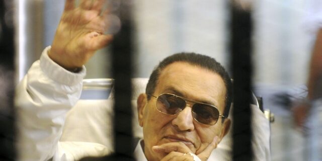Χόσνι Μουμπάρακ: Πέθανε ο πρώην πρόεδρος της Αιγύπτου