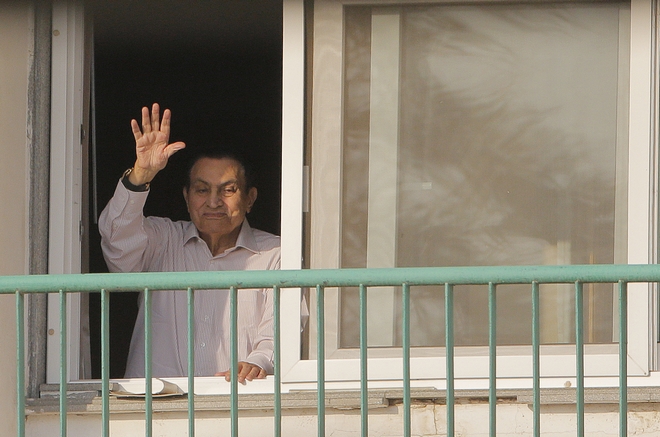 Αίγυπτος: Τριήμερο πένθος για το θάνατο του Χόσνι Μουμπάρακ – Αύριο η κηδεία του
