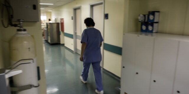 Πύργος: Ύποπτο κρούσμα κορονοϊού το “έσκασε” από το νοσοκομείο