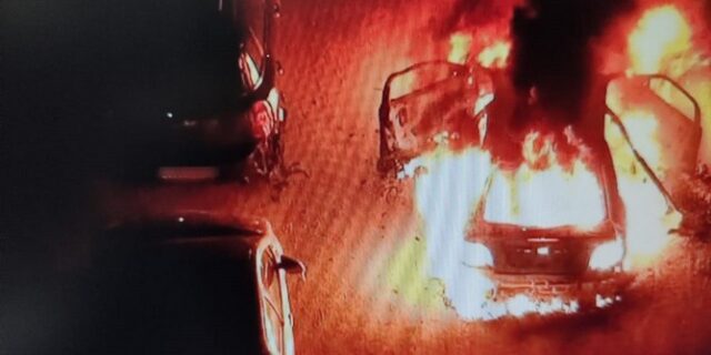 Συνελήφθησαν οι οπαδοί που πυρπόλησαν περιπολικό στον αγώνα ΑΕΚ-Ολυμπιακός
