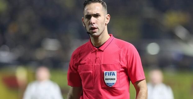 Αλλαγή διαιτητή στο Λαμία – ΑΕΛ, χτύπησε ο Παπαπέτρου