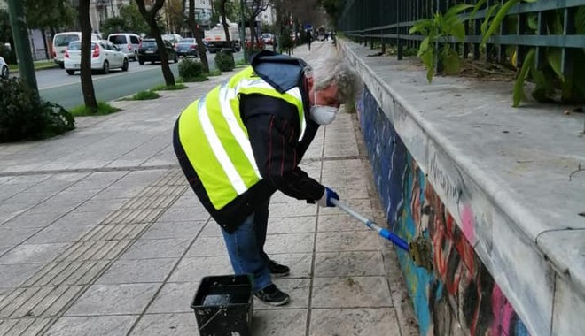 Πεδίον Άρεως: Καθαρίστηκαν από γκράφιτι 400 μέτρα της περίφραξης