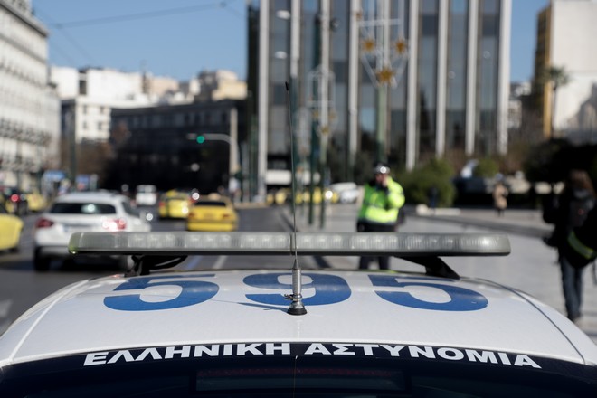 Απέδρασε από την Ευελπίδων και συνελήφθη στα ΚΤΕΛ