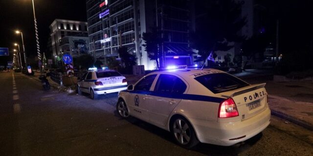Εισέβαλαν με αυτοκίνητο σε πρακτορείο ΟΠΑΠ-PLAY αλλά έφυγαν άπραγοι
