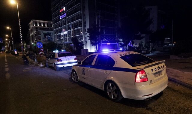 Εισέβαλαν με αυτοκίνητο σε πρακτορείο ΟΠΑΠ-PLAY αλλά έφυγαν άπραγοι