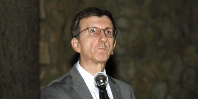 Επίθεση του Ρουβίκωνα στο σπίτι του δημοσιογράφου Άρη Πορτοσάλτε