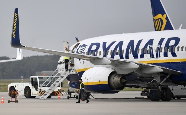 Κορονοϊός: Η Ryanair διακόπτει όλες τις πτήσεις από και προς την Ιταλία