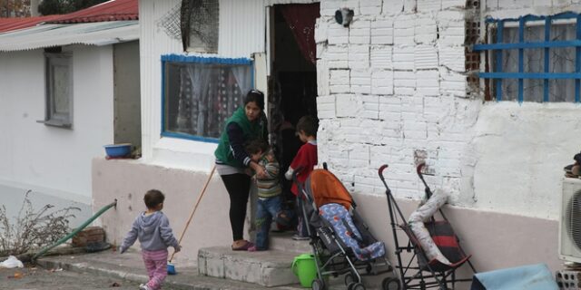 ΕλΕΔΑ: Διακρίσεις στο επίδομα γέννησης εις βάρος αλλοδαπών και Ρομά