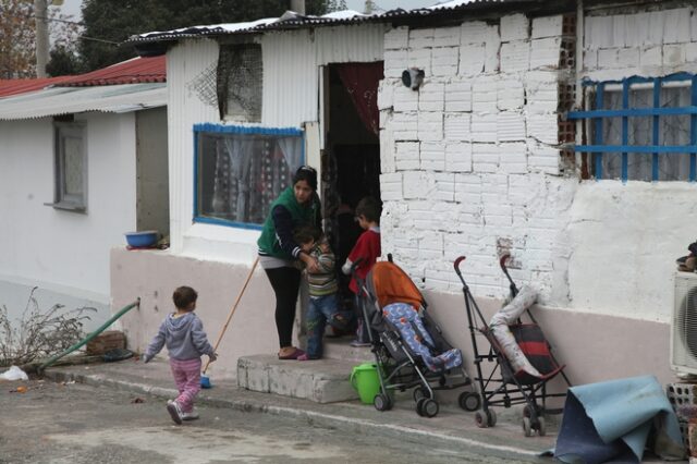 ΕλΕΔΑ: Διακρίσεις στο επίδομα γέννησης εις βάρος αλλοδαπών και Ρομά
