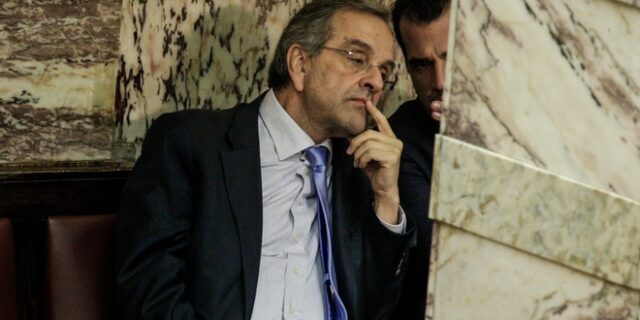 Η αμηχανία του Μαξίμου και τα αδιέξοδα του Αντώνη Σαμαρά