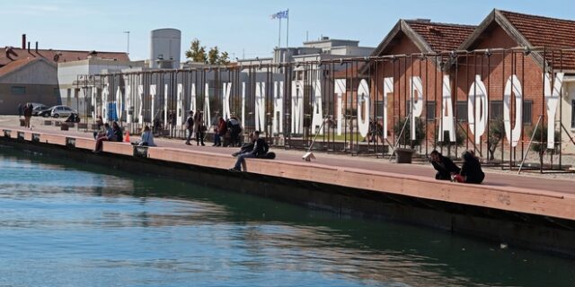 Πώς το ελληνικό σινεμά ανέδειξε Αθήνα και Θεσσαλονίκη από το 1924 μέχρι σήμερα