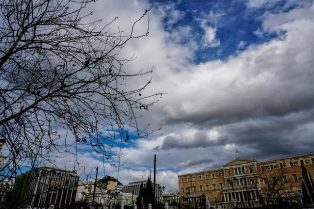 Παροδικά νεφελώδης ο καιρός το Σάββατο και νοτιάδες