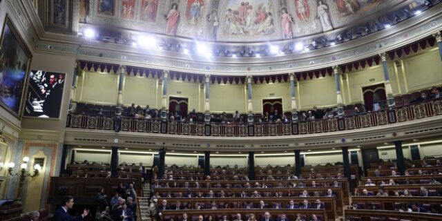 Ισπανία: Απαγορεύτηκαν οι απολύσεις εργαζομένων λόγω αναρρωτικής άδειας