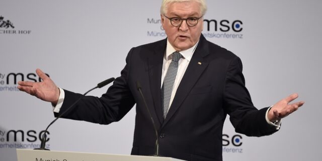 Γερμανία: Βολές Σταϊνμάιερ κατά Τραμπ – “Διασπείρει εθνικό εγωισμό”
