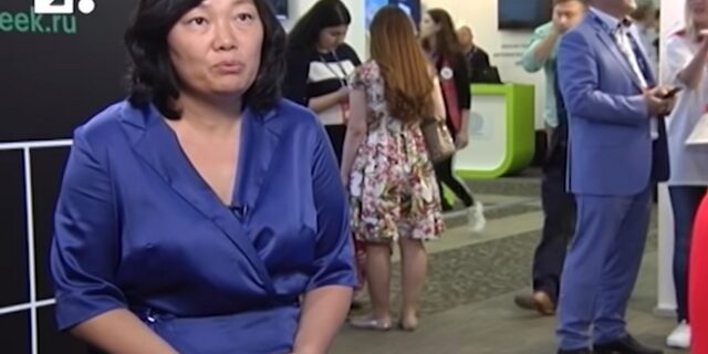 Η δασκάλα αγγλικών που έγινε η πλουσιότερη γυναίκα στη Ρωσία